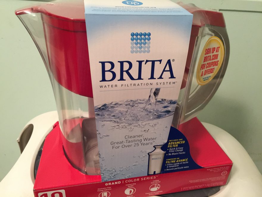 Brita 10 Cup Water Pitcher Filtration System, set up and demo - Ara ...